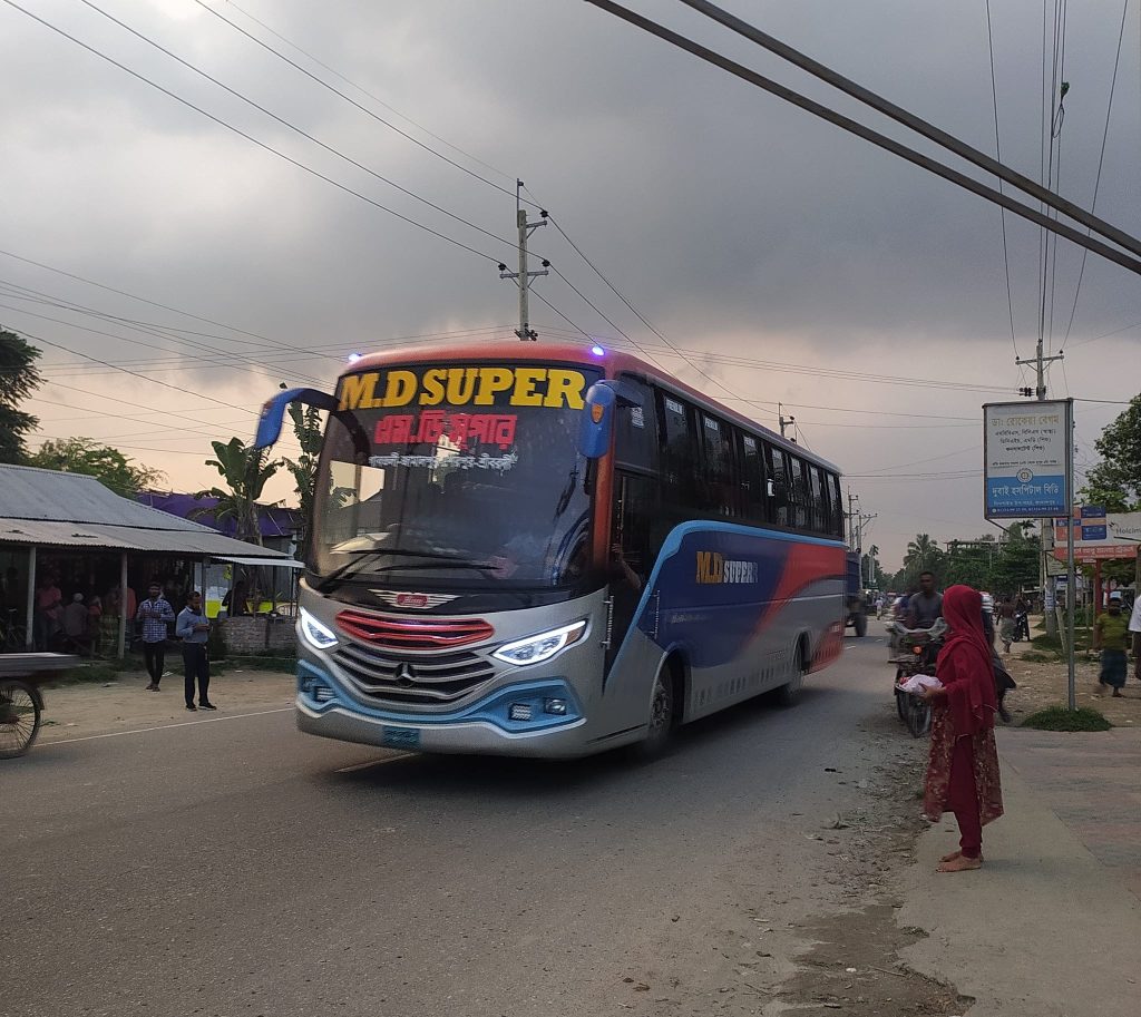 M.D Super Bus